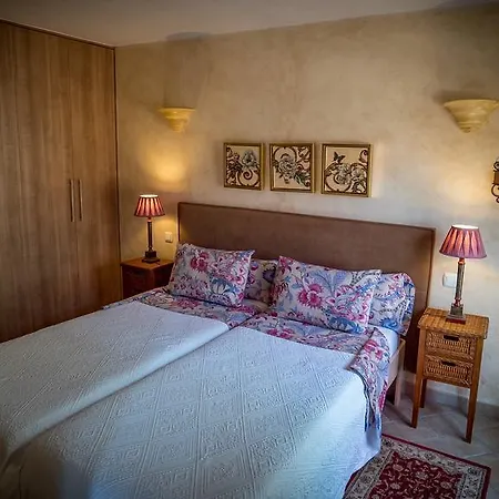 芬卡索瑞萨住宿加早餐旅馆 阿尔豪林格朗德